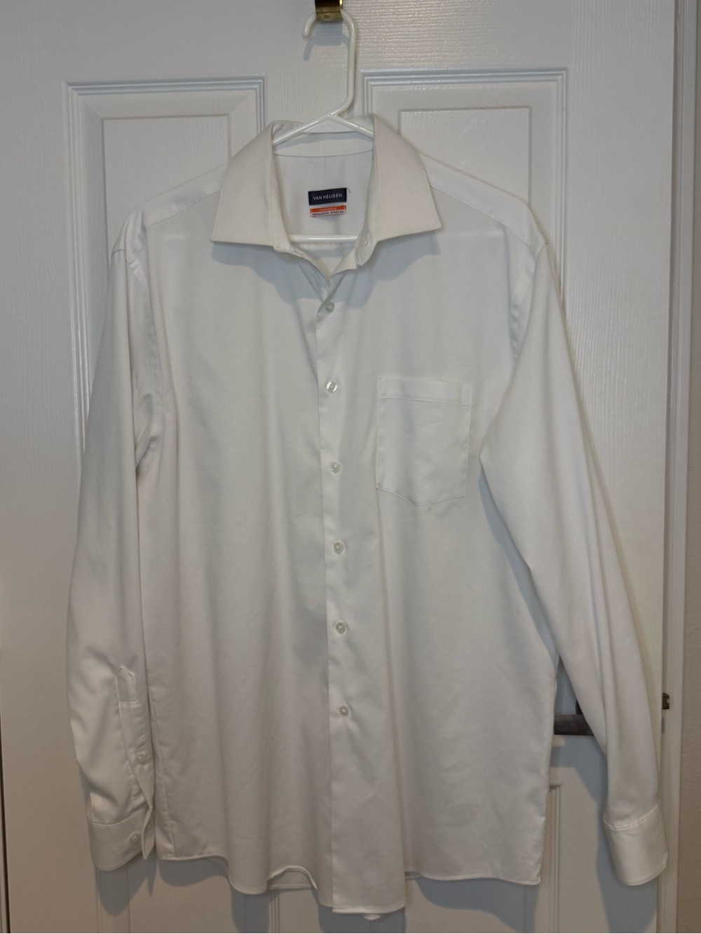 Van Heusen White Men's Long Sleeve Dress Shirt with Chest Pocket